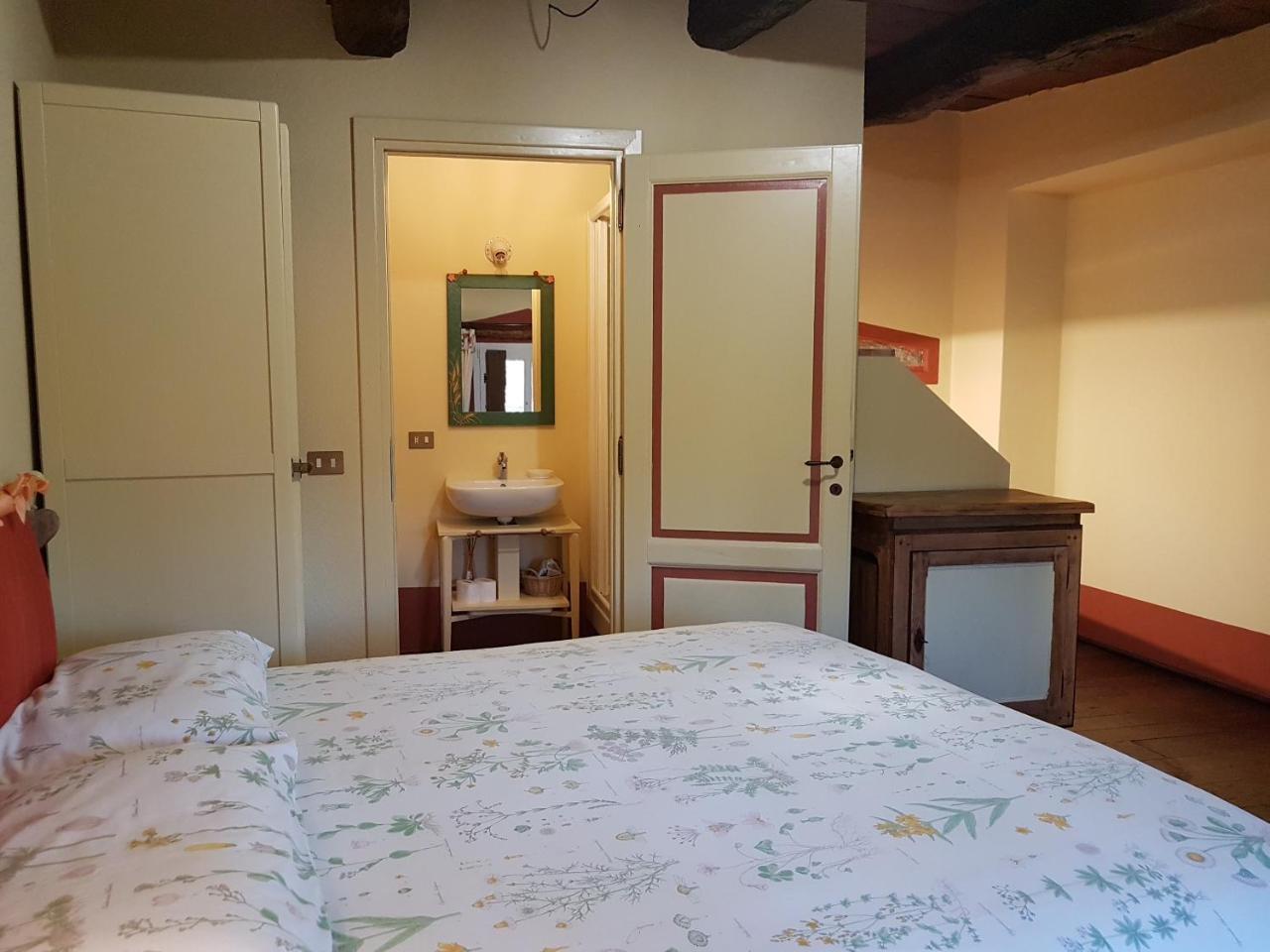B&B La Cascina Di Monia E Mario Borgo Ticino Екстериор снимка