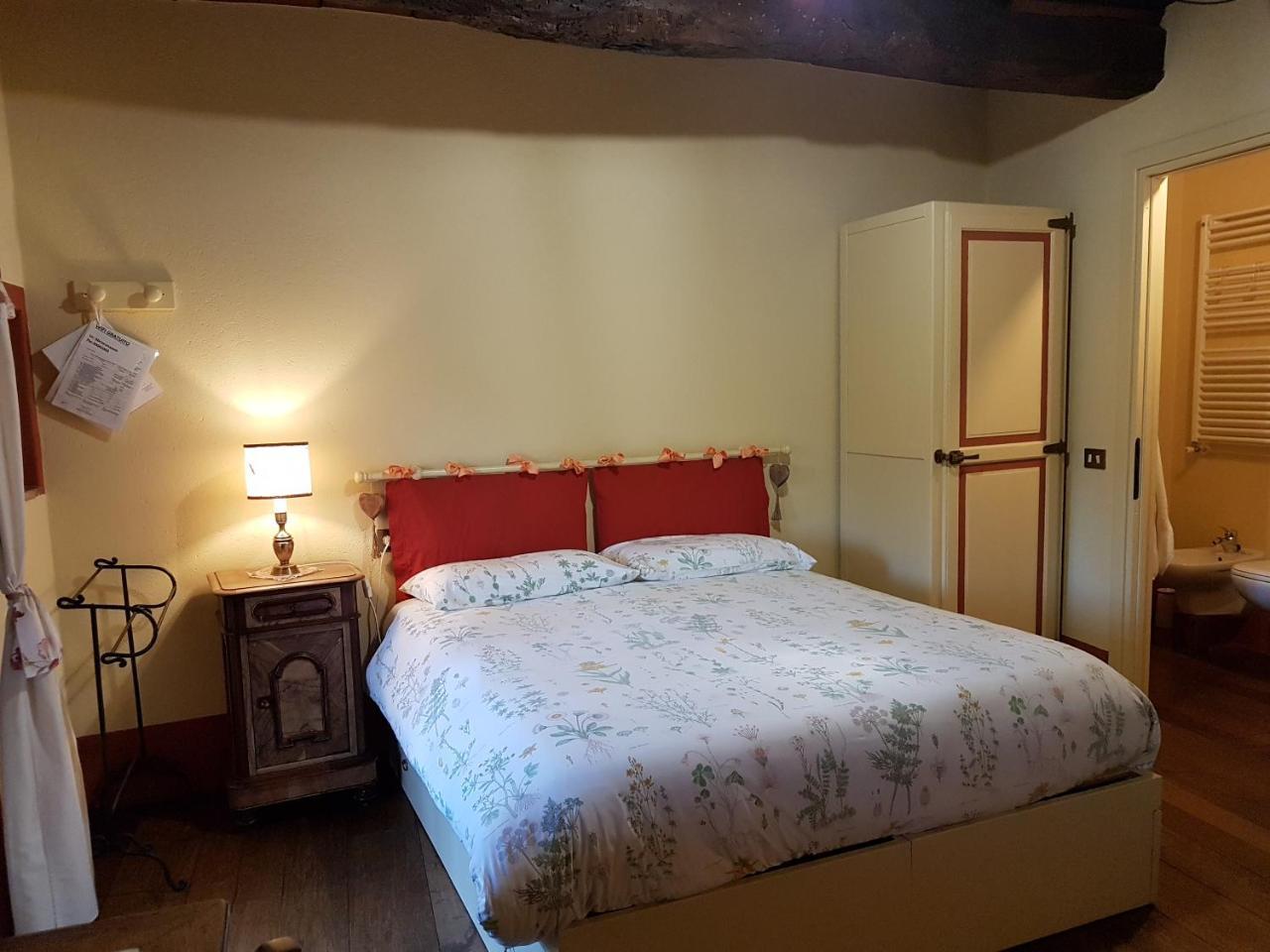 B&B La Cascina Di Monia E Mario Borgo Ticino Екстериор снимка